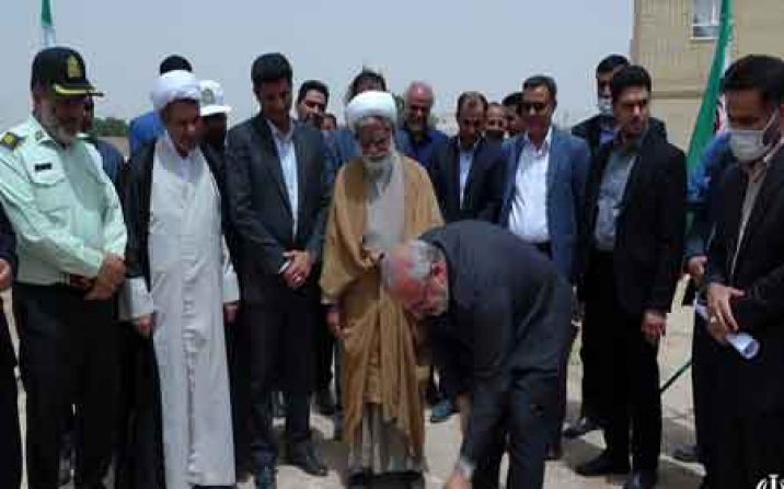 کلنگ طرح نهضت مسکن ملی شهر قنوات قم به زمین زده شد کلنگ طرح نهضت مسکن ملی شهر قنوات قم به زمین زده شد